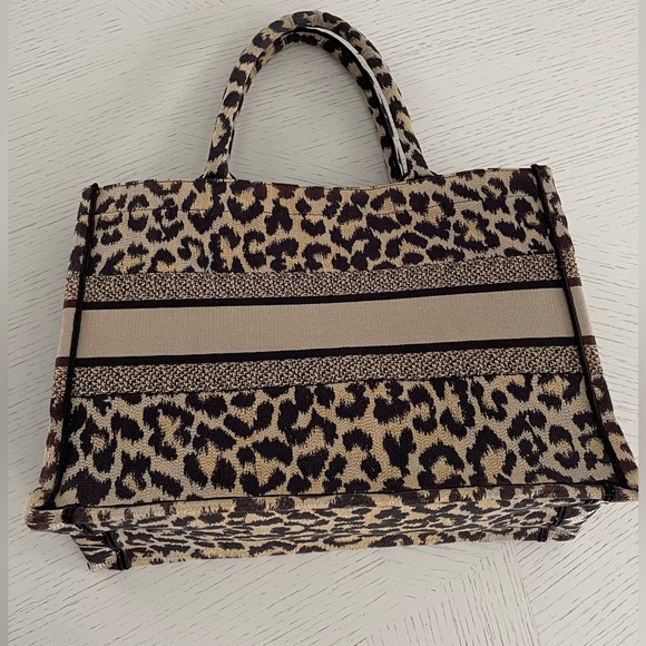 Dior Leopard Medium Book Tote - Picture 5 of 8
